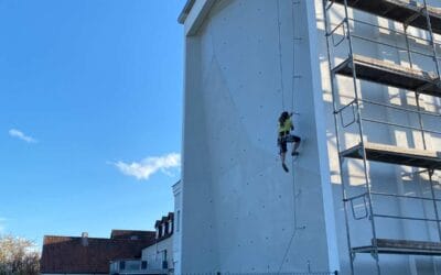 Erster Schrauberkurs am Kletterzentrum